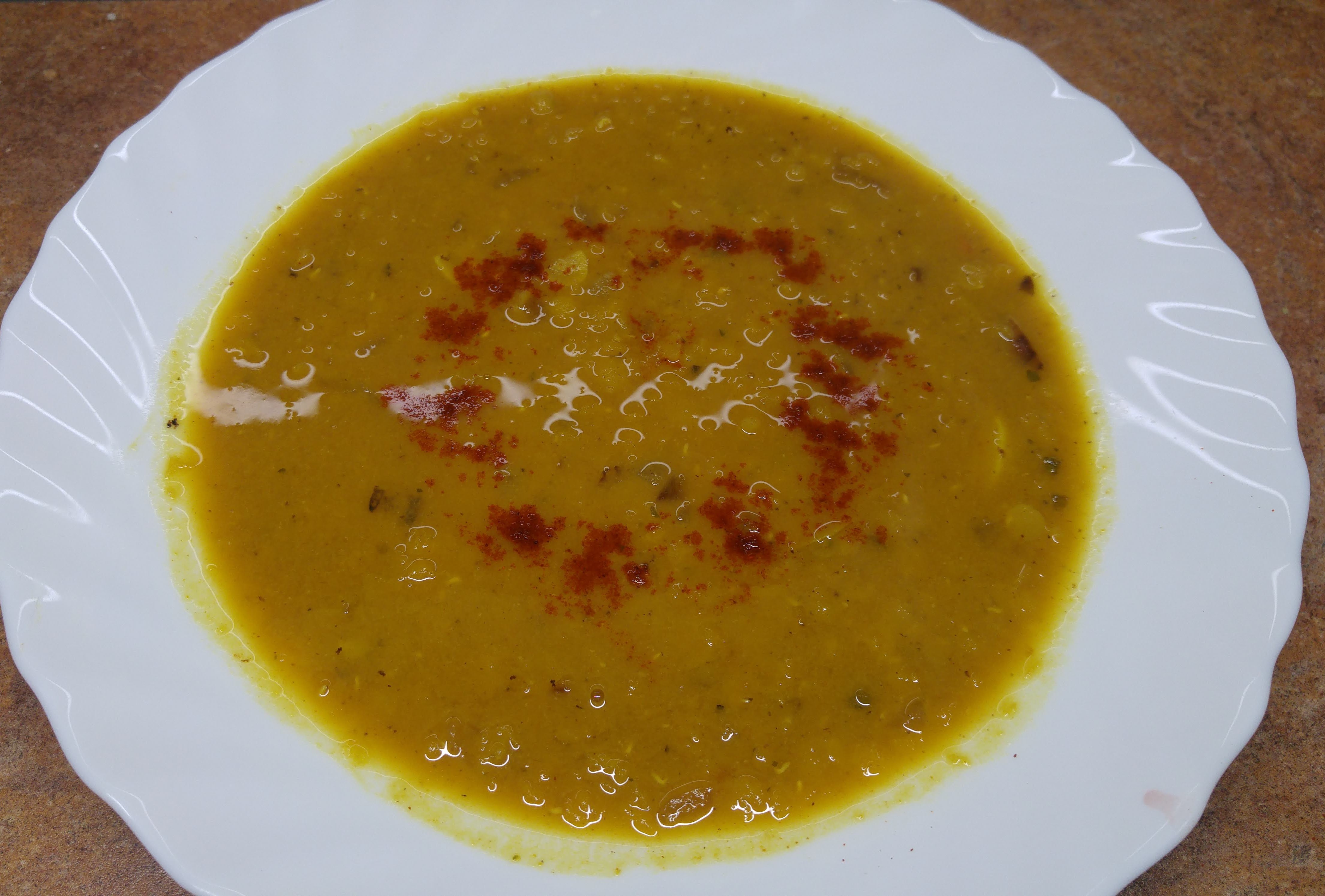 zupa z czerwonej soczewicy