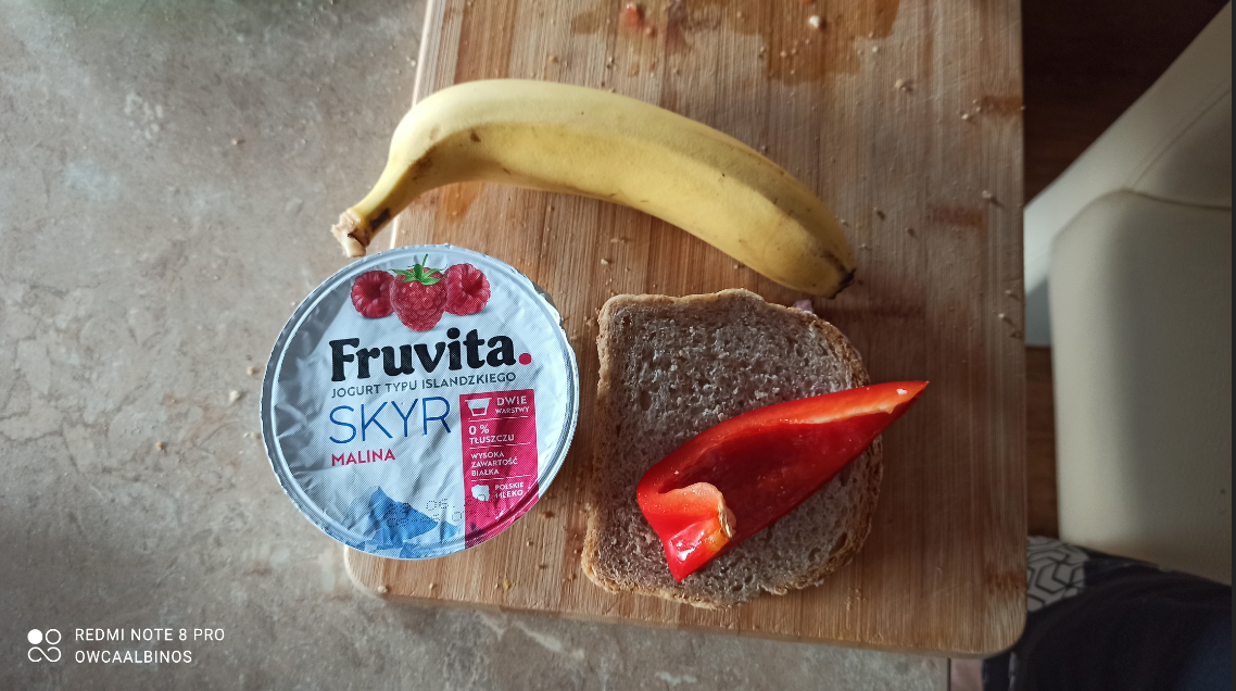 Kanapka Skyr + banan