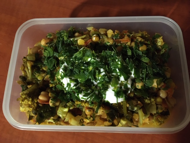 Curry z ciecierzycą b