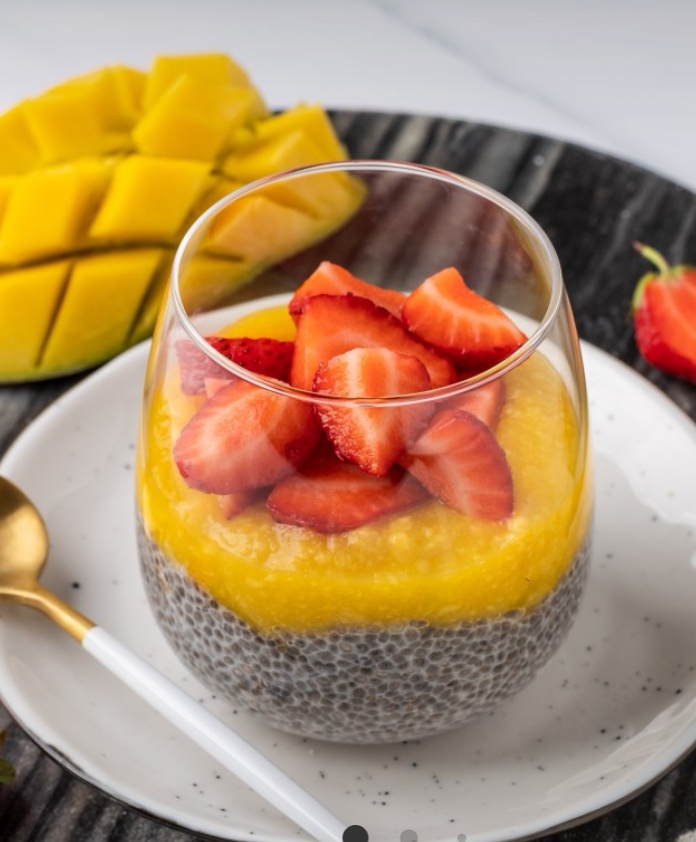 Deser chia z mango