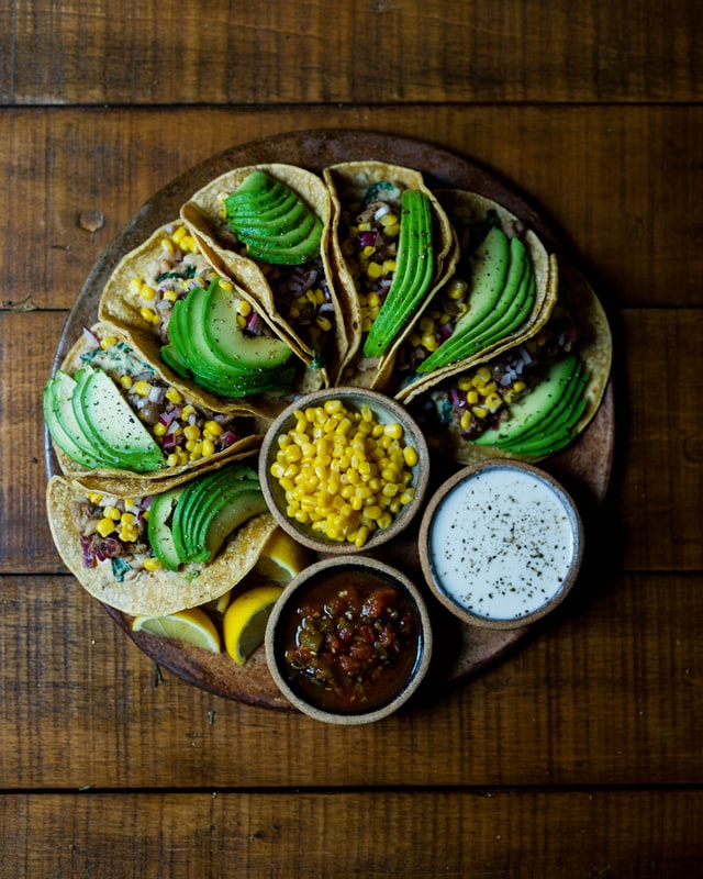 Warzywna tortilla z orzechami nerkowca