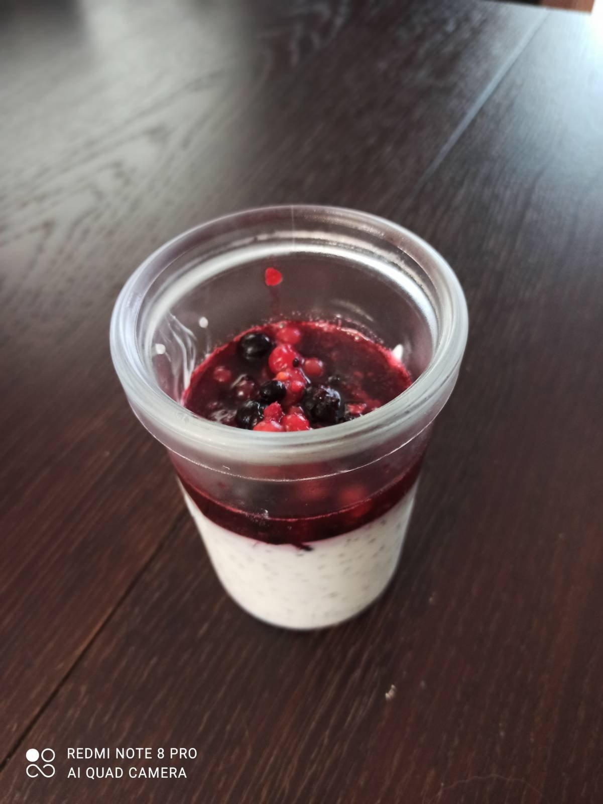 Jogurt kokosowy z chia